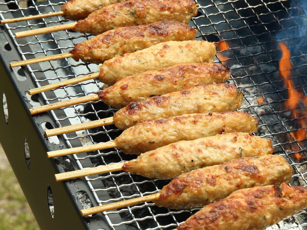 グリルで焼いている画像